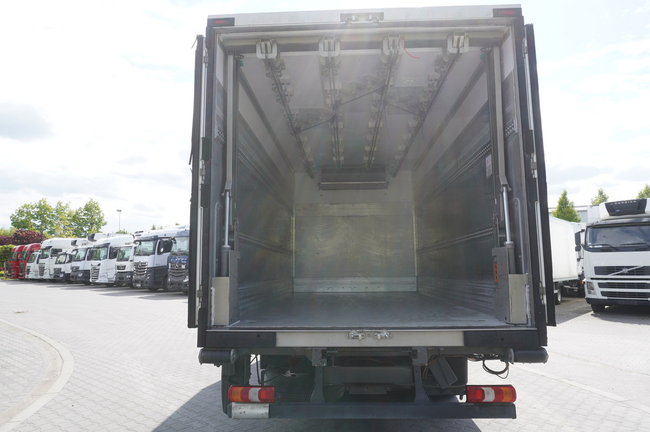MERCEDES-BENZ Atego 1021 / Lamberet meat hook refrigerator / Carcass elevator 1000 kg / Thermoking T800 R - Hladnjača, Kamion sa dizalicom: slika 5 MERCEDES-BENZ Atego 1021 / Lamberet meat hook refrigerator / Carcass elevator 1000 kg / Thermoking T800 R - Hladnjača, Kamion sa dizalicom: slika 5