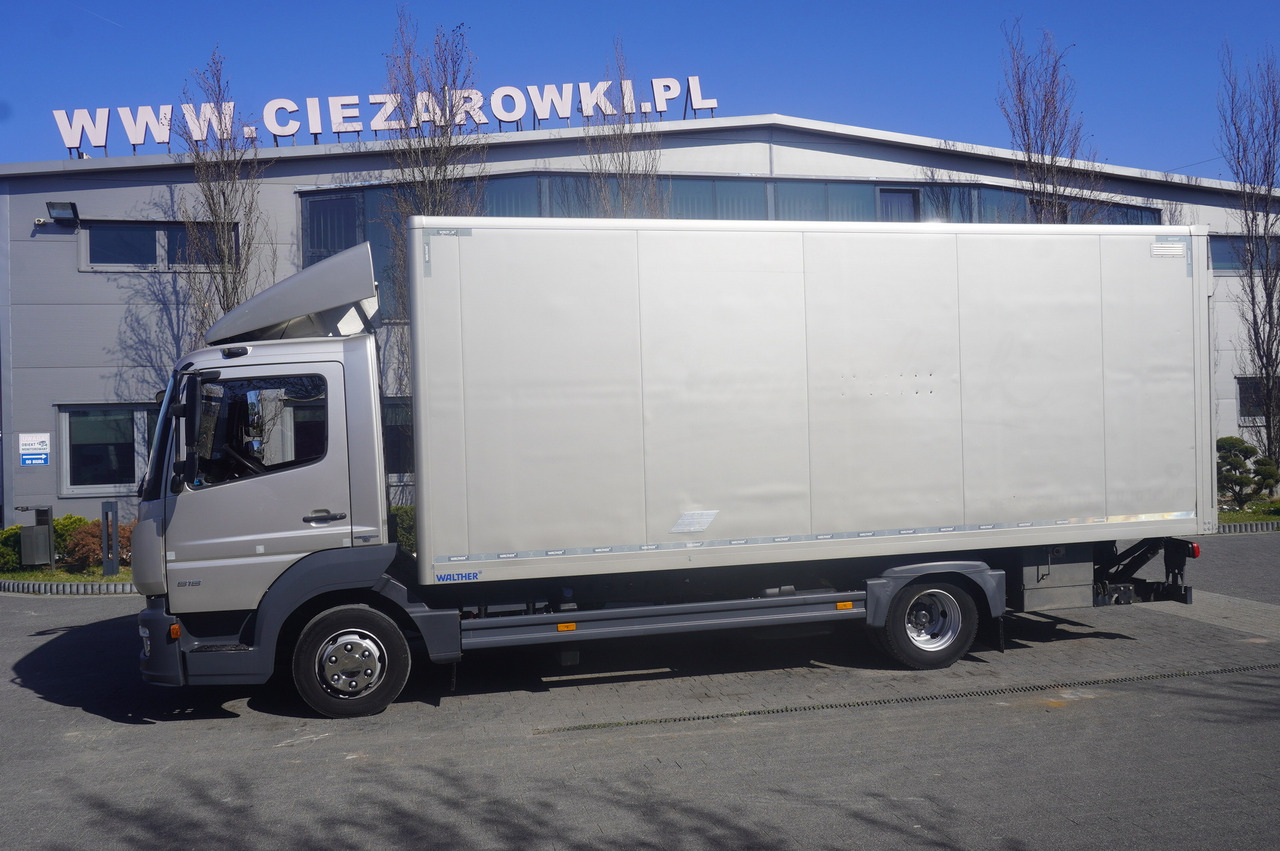 MERCEDES-BENZ Atego 818 / Box superstructure / DAUTEL tailgate 1.5 T - Kamion sa zatvorenim sandukom: slika 2 MERCEDES-BENZ Atego 818 / Box superstructure / DAUTEL tailgate 1.5 T - Kamion sa zatvorenim sandukom: slika 2