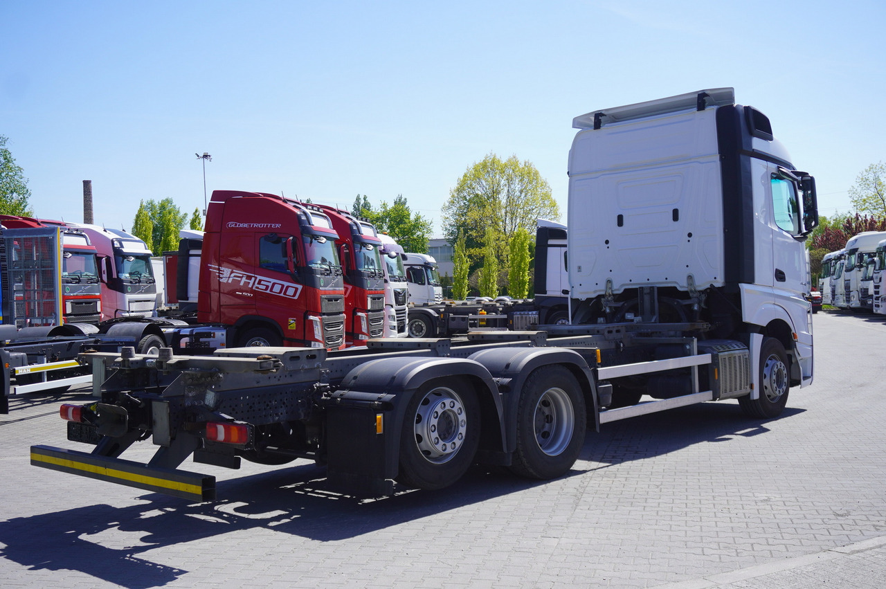 MERCEDES-BENZ Mercedes-Benz Actros 2545 6×2 MP5 / Full ADR / BDF - Kamion za prevoz kontejnera/ Kamion sa promenjivim sandukom: slika 5 MERCEDES-BENZ Mercedes-Benz Actros 2545 6×2 MP5 / Full ADR / BDF - Kamion za prevoz kontejnera/ Kamion sa promenjivim sandukom: slika 5