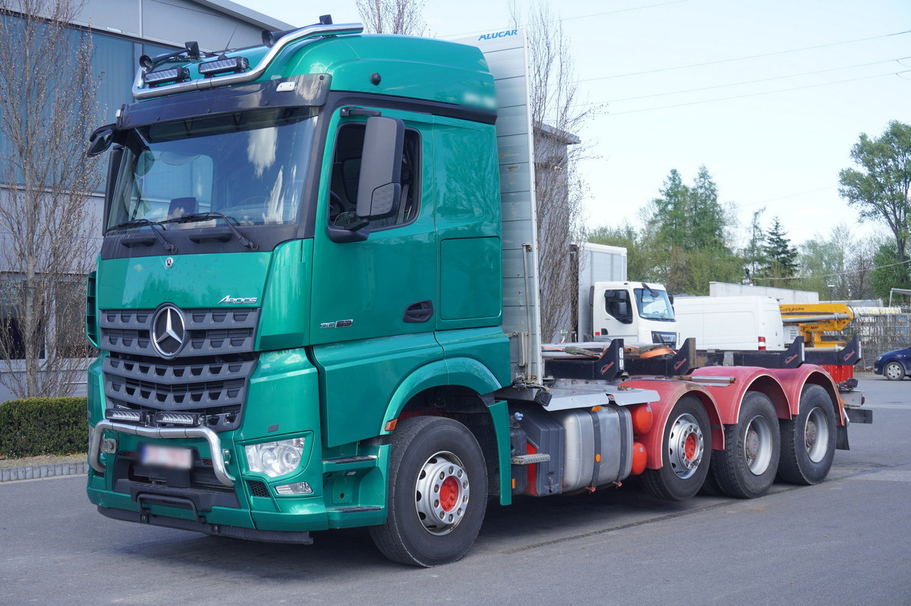 Mercedes-Benz Arocs 3563 8 × 4 / 630 HP / steered axle / Logging superstructure - Kamion sa golom šasijom i zatvorenom kabinom: slika 3 Mercedes-Benz Arocs 3563 8 × 4 / 630 HP / steered axle / Logging superstructure - Kamion sa golom šasijom i zatvorenom kabinom: slika 3