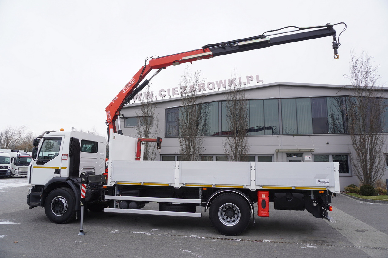 RENAULT C280 DTI 8 / FASSI crane 5.6 T / 560 MTH / Remote control / Rotator / Flatbed 15 EPAL - Kamion sa tovarnim sandukom, Kamion sa dizalicom: slika 4 RENAULT C280 DTI 8 / FASSI crane 5.6 T / 560 MTH / Remote control / Rotator / Flatbed 15 EPAL - Kamion sa tovarnim sandukom, Kamion sa dizalicom: slika 4