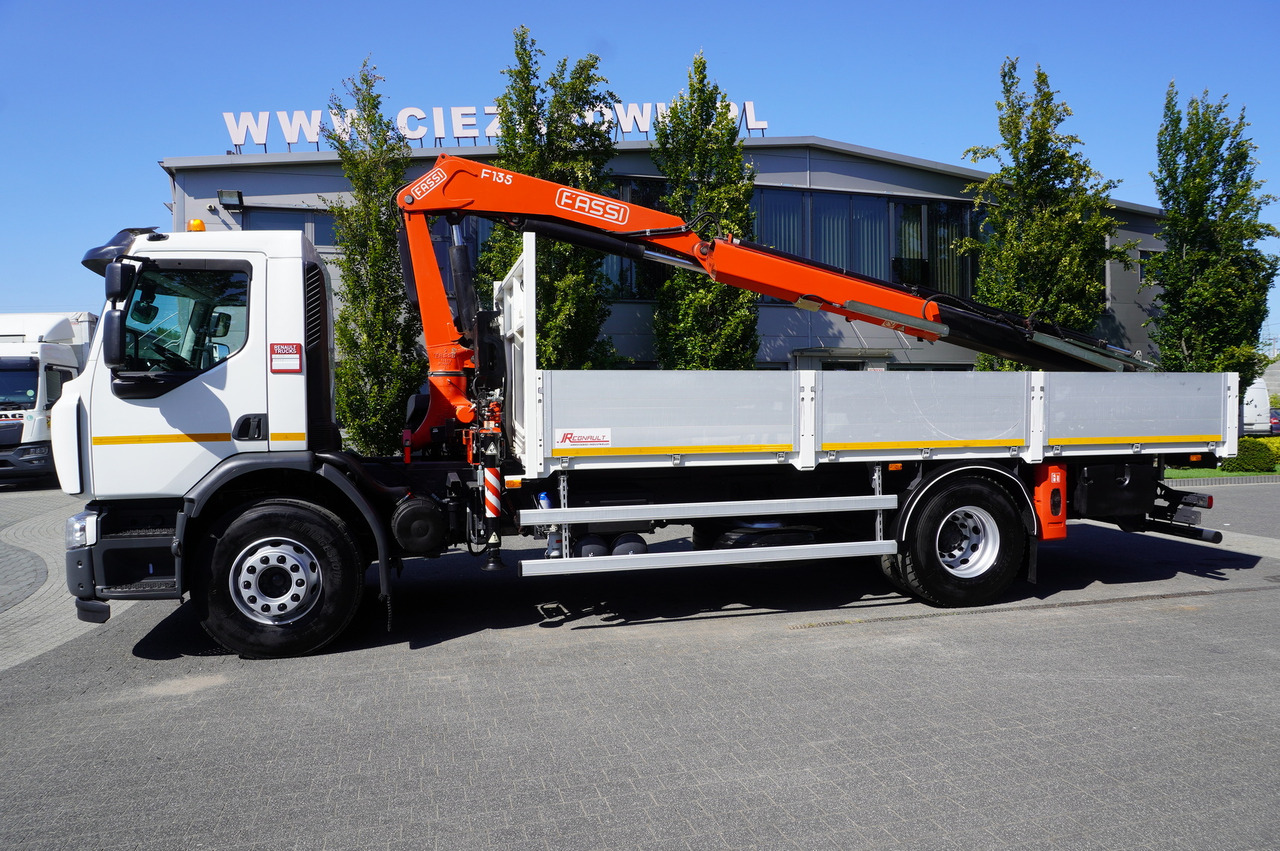 RENAULT C280 DTI 8 / FASSI crane 5.6 T / range 8 m / Flatbed 15 EPAL - Kamion sa tovarnim sandukom, Kamion sa dizalicom: slika 2 RENAULT C280 DTI 8 / FASSI crane 5.6 T / range 8 m / Flatbed 15 EPAL - Kamion sa tovarnim sandukom, Kamion sa dizalicom: slika 2