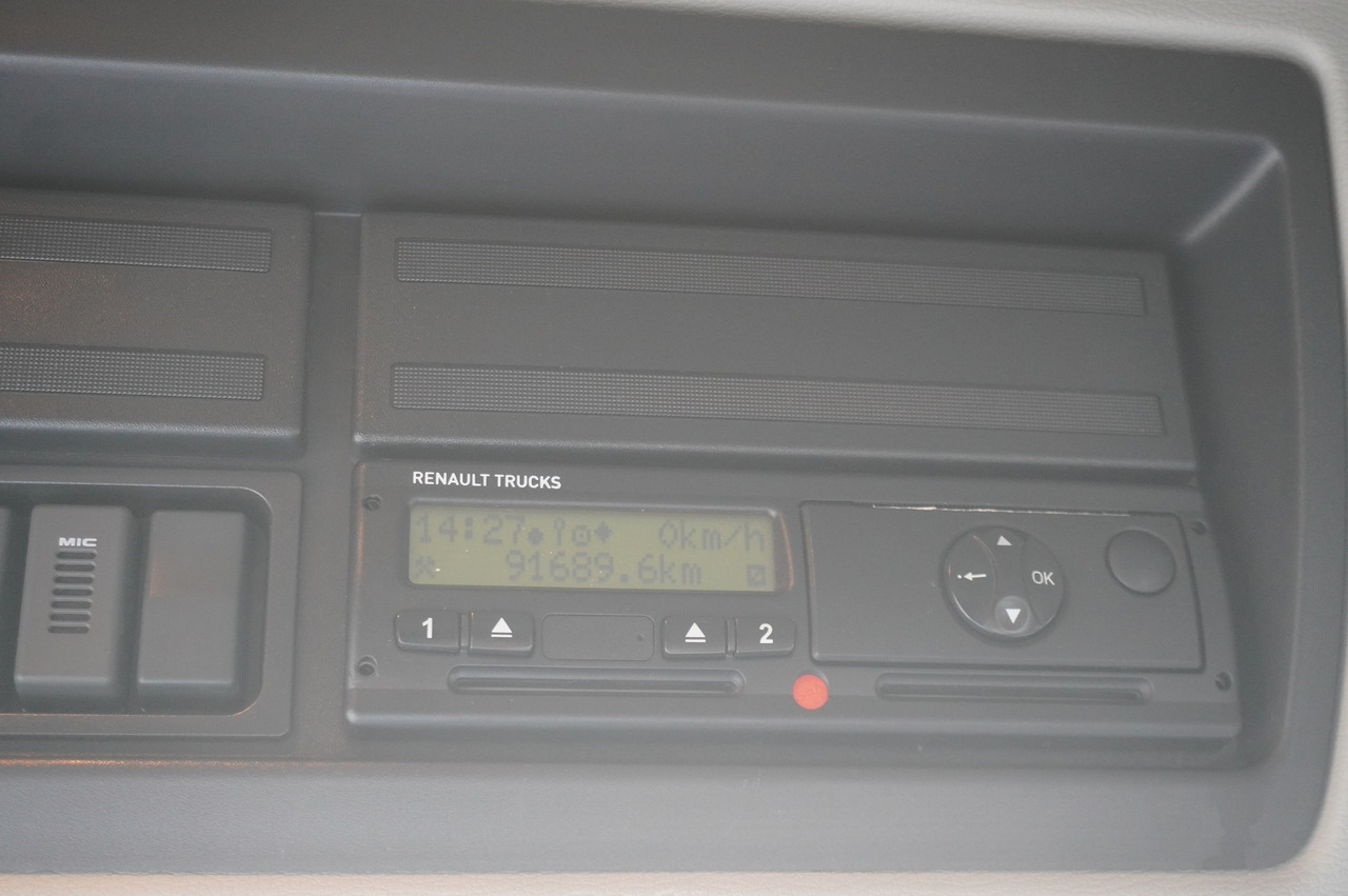 RENAULT D13 / 90 tho km !!! / Meat hook refrigerator / Thermoking T800R / 2 units - Hladnjača: slika 2 RENAULT D13 / 90 tho km !!! / Meat hook refrigerator / Thermoking T800R / 2 units - Hladnjača: slika 2