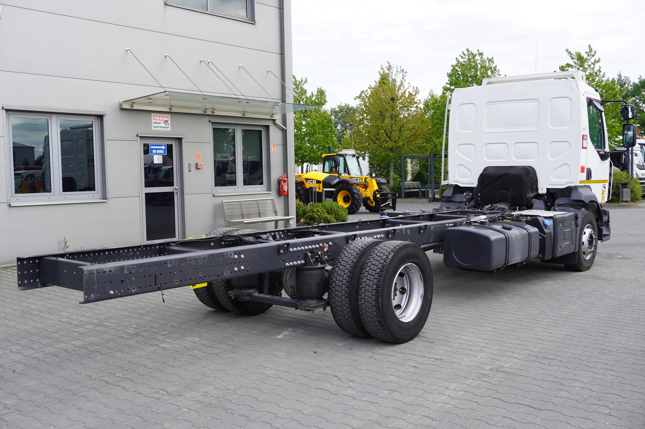 RENAULT D16 / Chassis 7.1 m / Differential lock - Kamion za prevoz kontejnera/ Kamion sa promenjivim sandukom: slika 3 RENAULT D16 / Chassis 7.1 m / Differential lock - Kamion za prevoz kontejnera/ Kamion sa promenjivim sandukom: slika 3