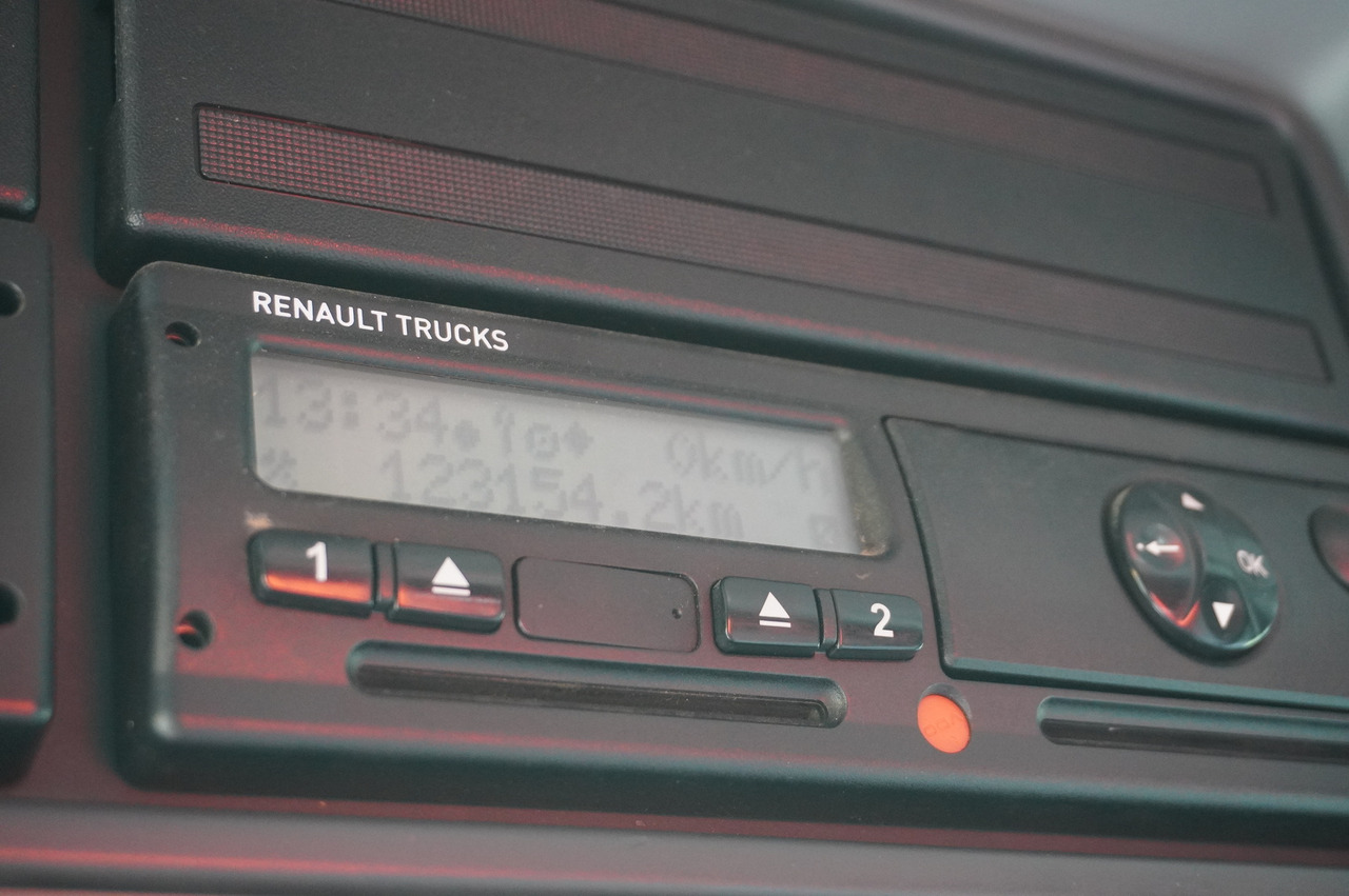 RENAULT K380 6×4 / FASSI F175 crane 7.85 t / 120 thousand km! / 2-sided tipper - Istovarivač, Kamion sa dizalicom: slika 2 RENAULT K380 6×4 / FASSI F175 crane 7.85 t / 120 thousand km! / 2-sided tipper - Istovarivač, Kamion sa dizalicom: slika 2