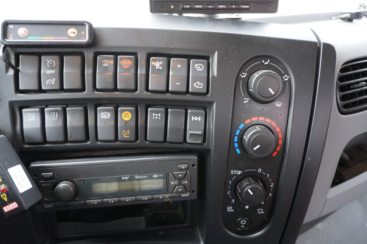 Kamion sa dizalicom RENAULT RENAULT C280 DTI 8 / FASSI crane 5.6 T / 560 MTH / range 8 m / Flatbed 15 EPAL: slika 21 Kamion sa dizalicom RENAULT RENAULT C280 DTI 8 / FASSI crane 5.6 T / 560 MTH / range 8 m / Flatbed 15 EPAL: slika 21