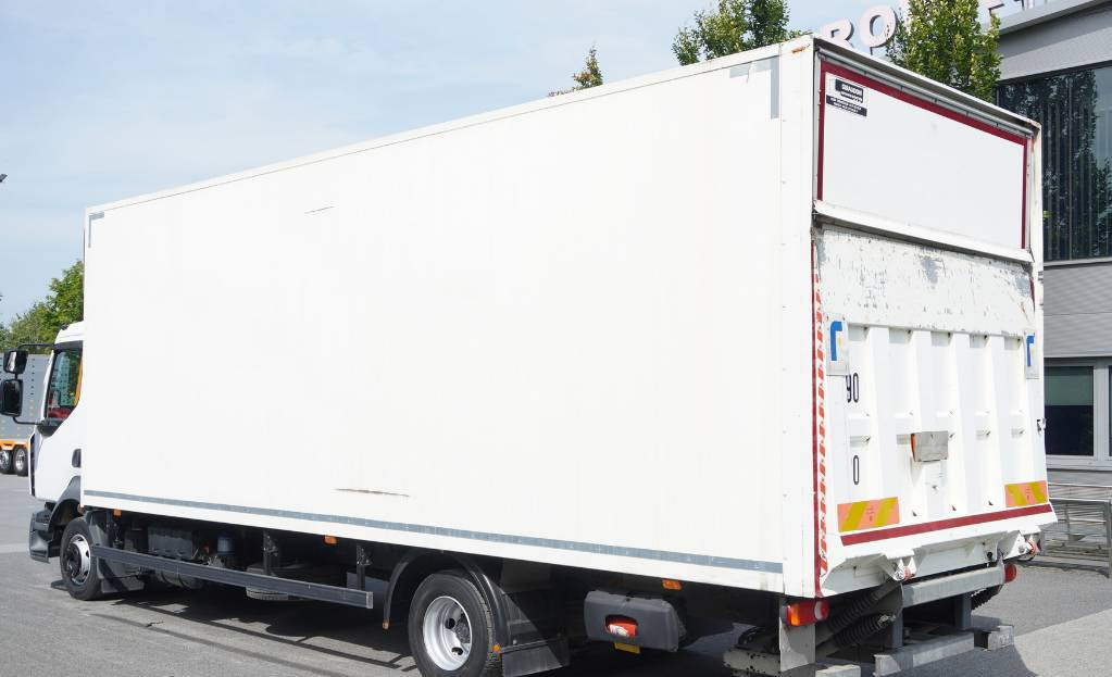 RENAULT Renault D12 E6 / Container 18 pallets / Lift - Kamion sa zatvorenim sandukom: slika 3 RENAULT Renault D12 E6 / Container 18 pallets / Lift - Kamion sa zatvorenim sandukom: slika 3