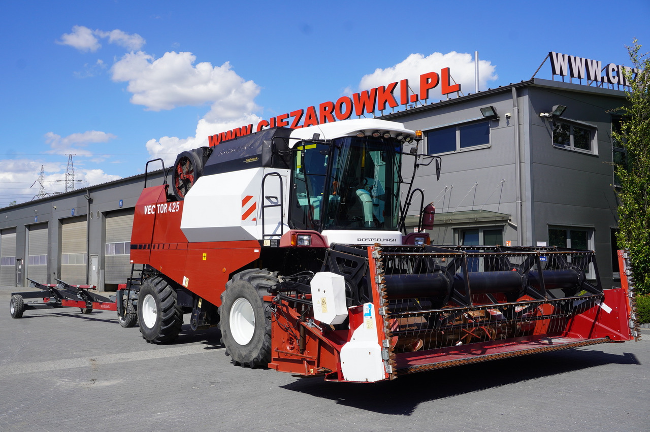 ROSTSELMASH VECTOR 425 RSM-101 grain harvester + Header 5 m + rapeseed harvesting extension / 2300 MTH - Kombinovani kombajn: slika 3 ROSTSELMASH VECTOR 425 RSM-101 grain harvester + Header 5 m + rapeseed harvesting extension / 2300 MTH - Kombinovani kombajn: slika 3