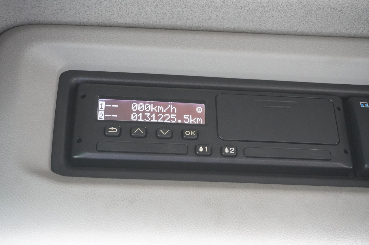 SCANIA P280 4x2 E6 / Lamberet 16 EPAL refrigerator / Multitemperature / Thermoking T-800R / 130 tho. km! / 3 units - Hladnjača: slika 2 SCANIA P280 4x2 E6 / Lamberet 16 EPAL refrigerator / Multitemperature / Thermoking T-800R / 130 tho. km! / 3 units - Hladnjača: slika 2