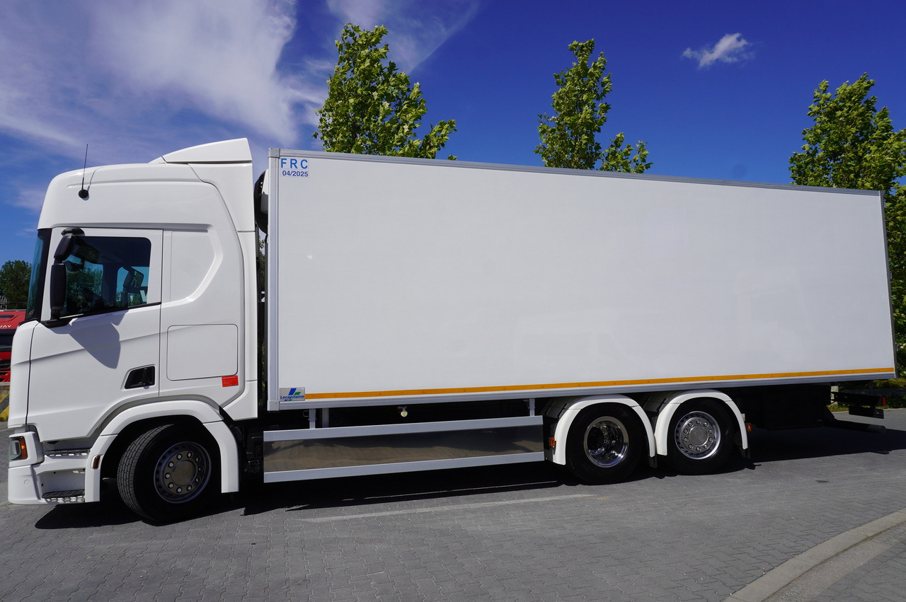 SCANIA R500 / Lecapitaine refrigerator 20 EPAL / Carrier Supra 950 / Steered 3rd axle - Hladnjača: slika 2 SCANIA R500 / Lecapitaine refrigerator 20 EPAL / Carrier Supra 950 / Steered 3rd axle - Hladnjača: slika 2