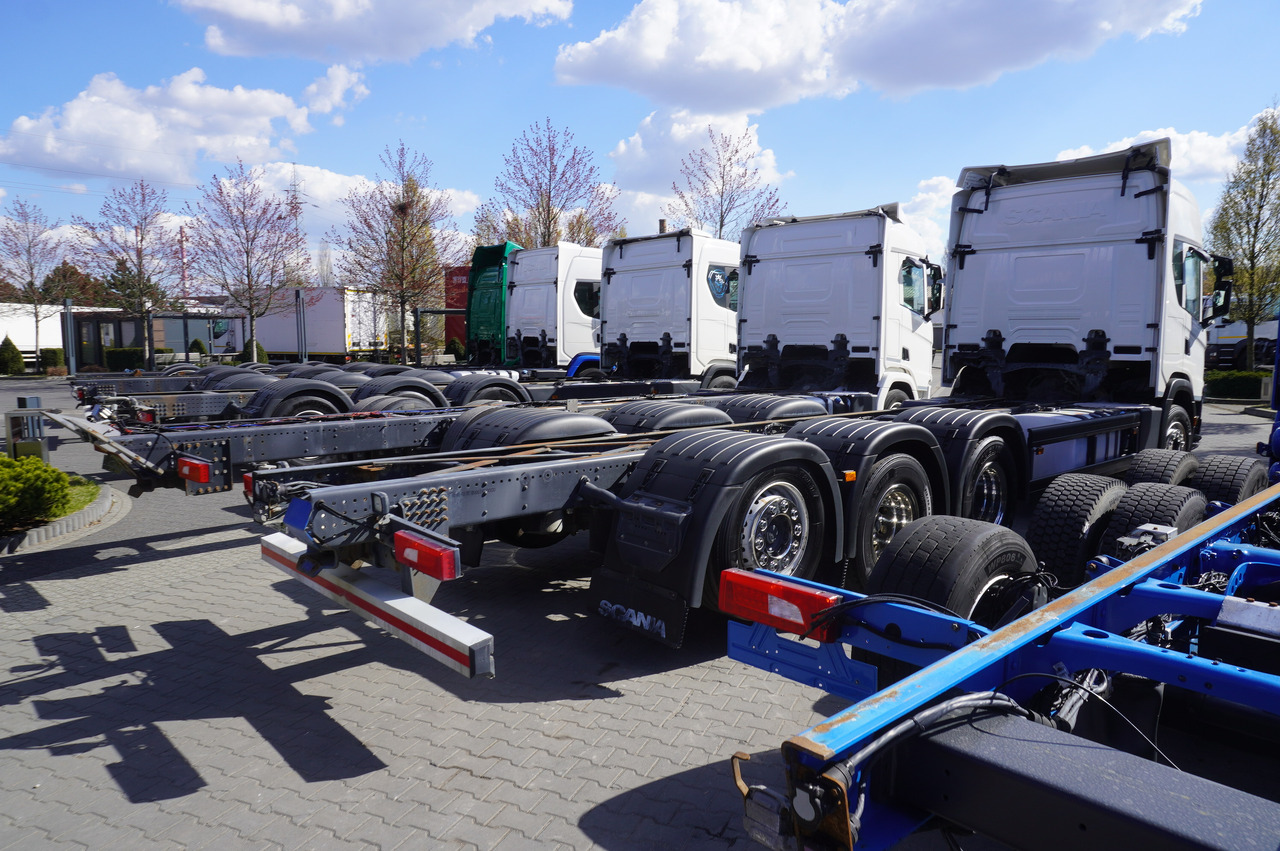 SCANIA R650 V8 / 650 HP/ frame 8.8 m / steered 4th axis / 20 units - Kamion sa dizalicom: slika 4 SCANIA R650 V8 / 650 HP/ frame 8.8 m / steered 4th axis / 20 units - Kamion sa dizalicom: slika 4