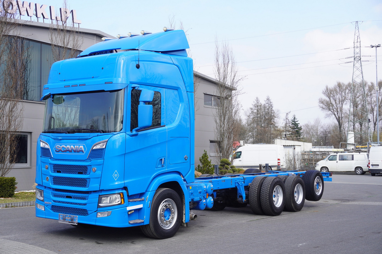 SCANIA R650 V8 / 650 HP/ frame 8.8 m / steered 4th axle - Kamion sa dizalicom: slika 1 SCANIA R650 V8 / 650 HP/ frame 8.8 m / steered 4th axle - Kamion sa dizalicom: slika 1