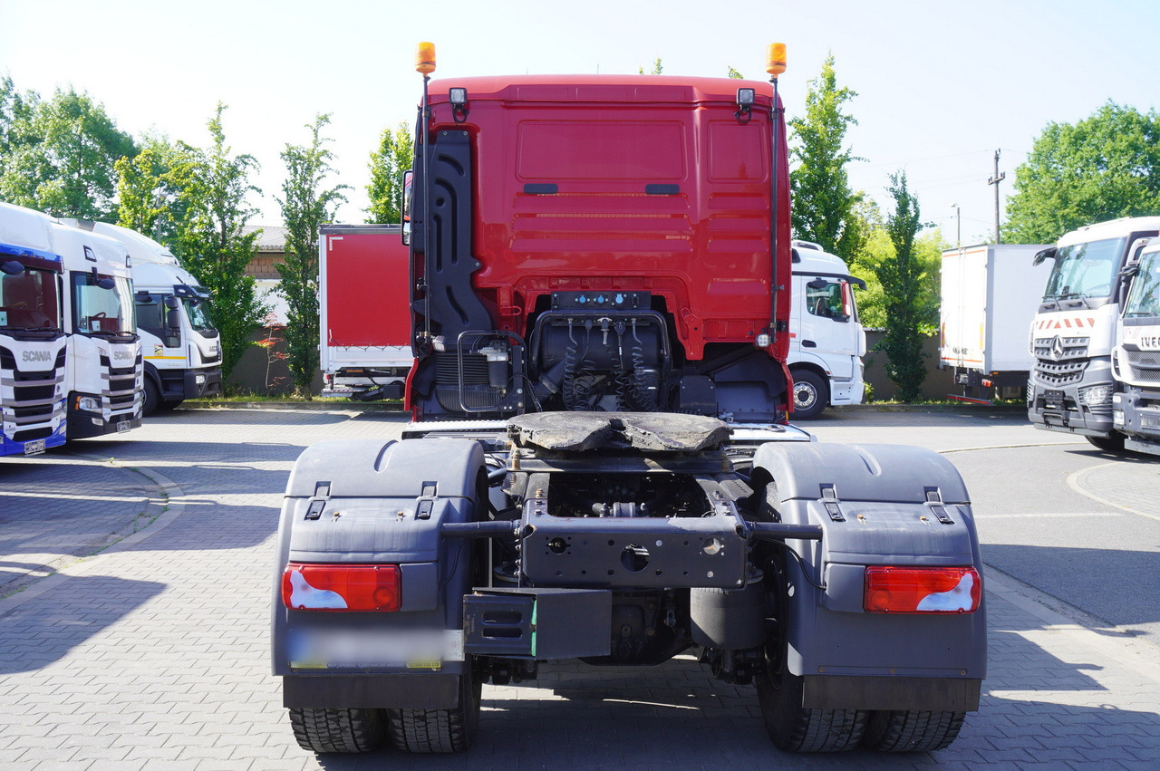 MAN TGX 18.510 4x4 tractor unit / 510 HP / Sleeper cab - Tegljač: slika 3 MAN TGX 18.510 4x4 tractor unit / 510 HP / Sleeper cab - Tegljač: slika 3