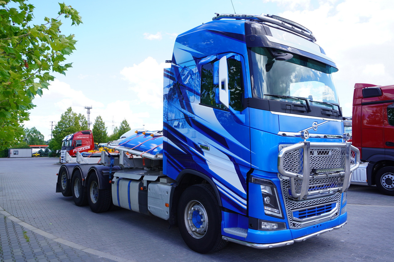 VOLVO FH16 750 8x4 / ALUCAR stanchion superstructure / 7.6 m chassis / Steered axle - Šticar: slika 4 VOLVO FH16 750 8x4 / ALUCAR stanchion superstructure / 7.6 m chassis / Steered axle - Šticar: slika 4
