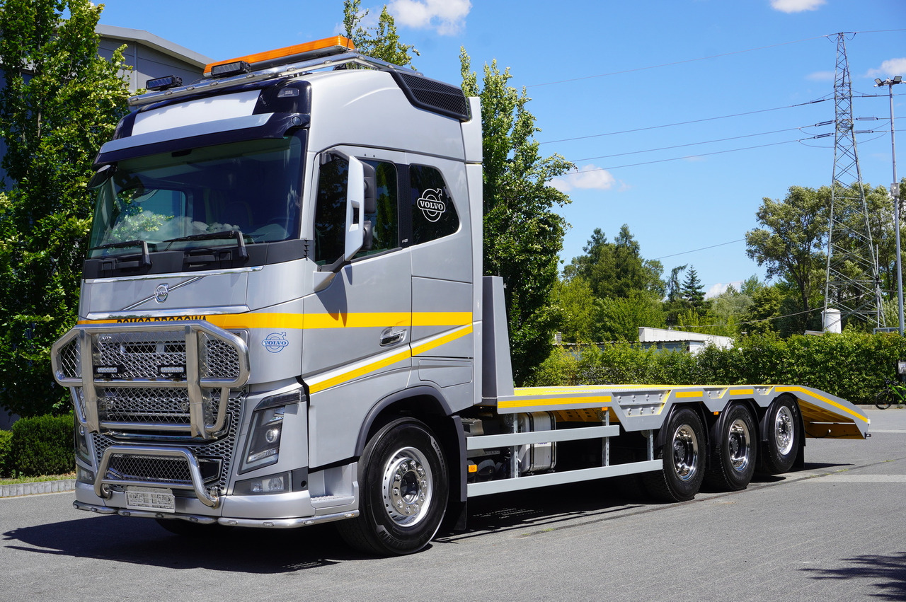 VOLVO FH16 750 8x4 / NEW TOW TRUCK 9 m / Load 26 t / Steered axle - Kamion za prevoz automobila: slika 4 VOLVO FH16 750 8x4 / NEW TOW TRUCK 9 m / Load 26 t / Steered axle - Kamion za prevoz automobila: slika 4
