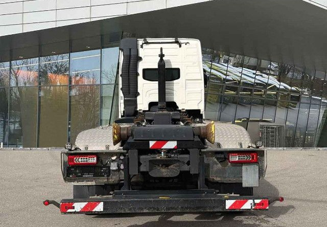 VOLVO FM 460 6X2*4 / HIAB ULT21S61 hooklift / 50 tho. km! / 2022 - Kamion sa hidrauličnom kukom: slika 5 VOLVO FM 460 6X2*4 / HIAB ULT21S61 hooklift / 50 tho. km! / 2022 - Kamion sa hidrauličnom kukom: slika 5