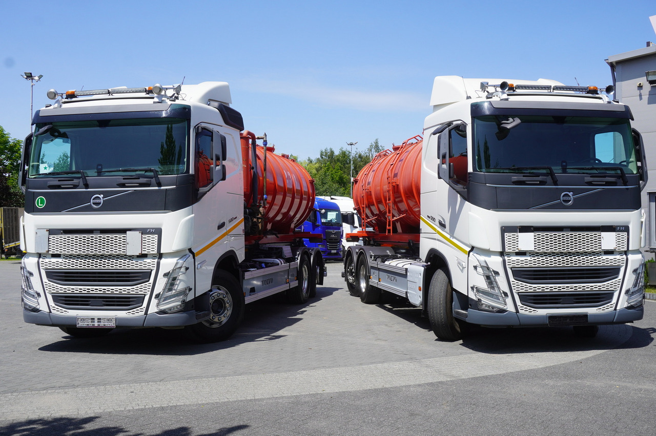 VOLVO Volvo FH 500 / Septic barrel 13000 l / Hook lift 21 t / 2022 / 3rd axle steered / 2 units - Cisterna za osoku: slika 3 VOLVO Volvo FH 500 / Septic barrel 13000 l / Hook lift 21 t / 2022 / 3rd axle steered / 2 units - Cisterna za osoku: slika 3