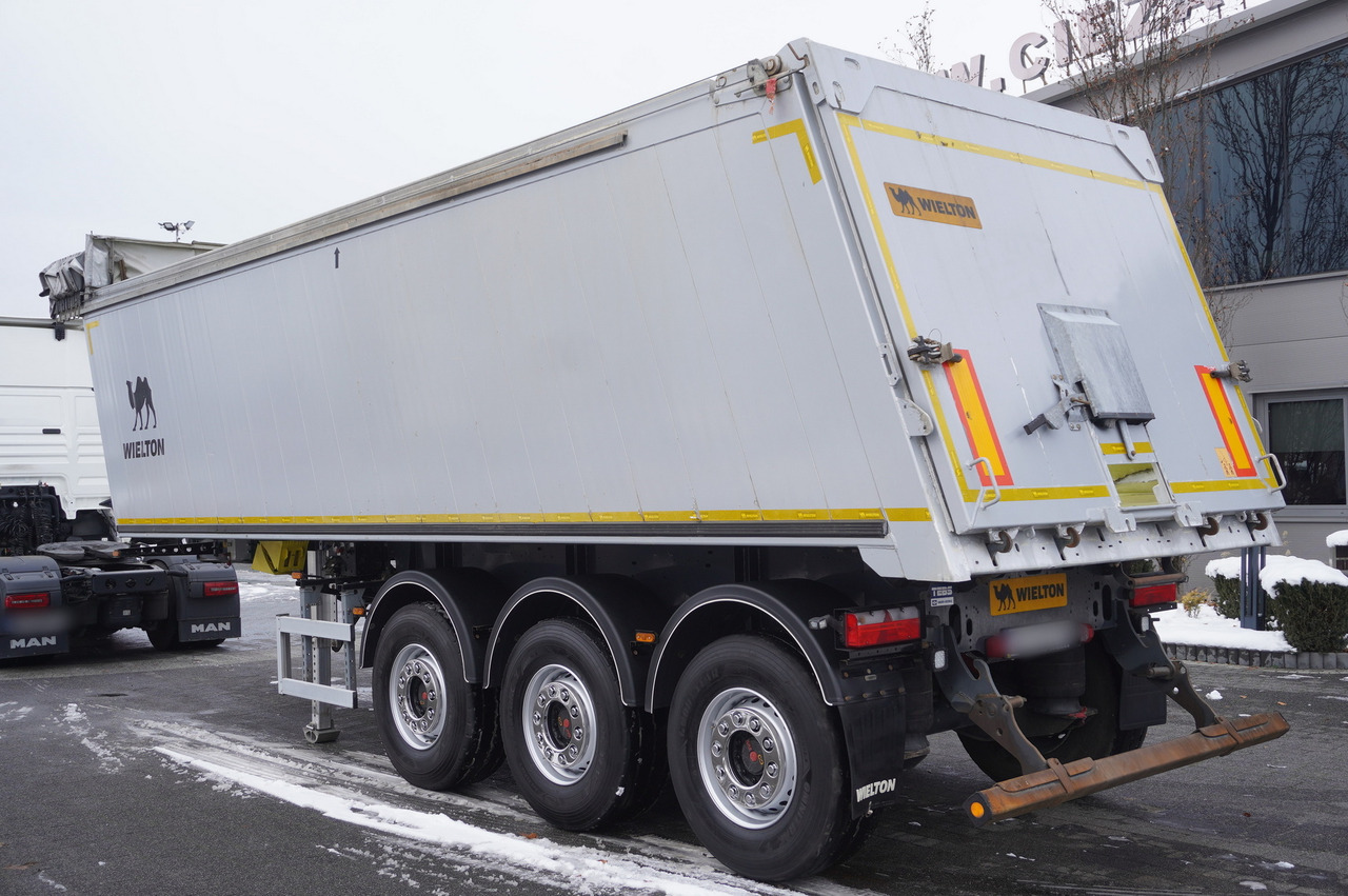 WIELTON NW-3 / weight 6.2 t / capacity 38m3 / Electrically folded roof / Teflon / 20 units, 2022 - Poluprikolica istovarivača: slika 3 WIELTON NW-3 / weight 6.2 t / capacity 38m3 / Electrically folded roof / Teflon / 20 units, 2022 - Poluprikolica istovarivača: slika 3