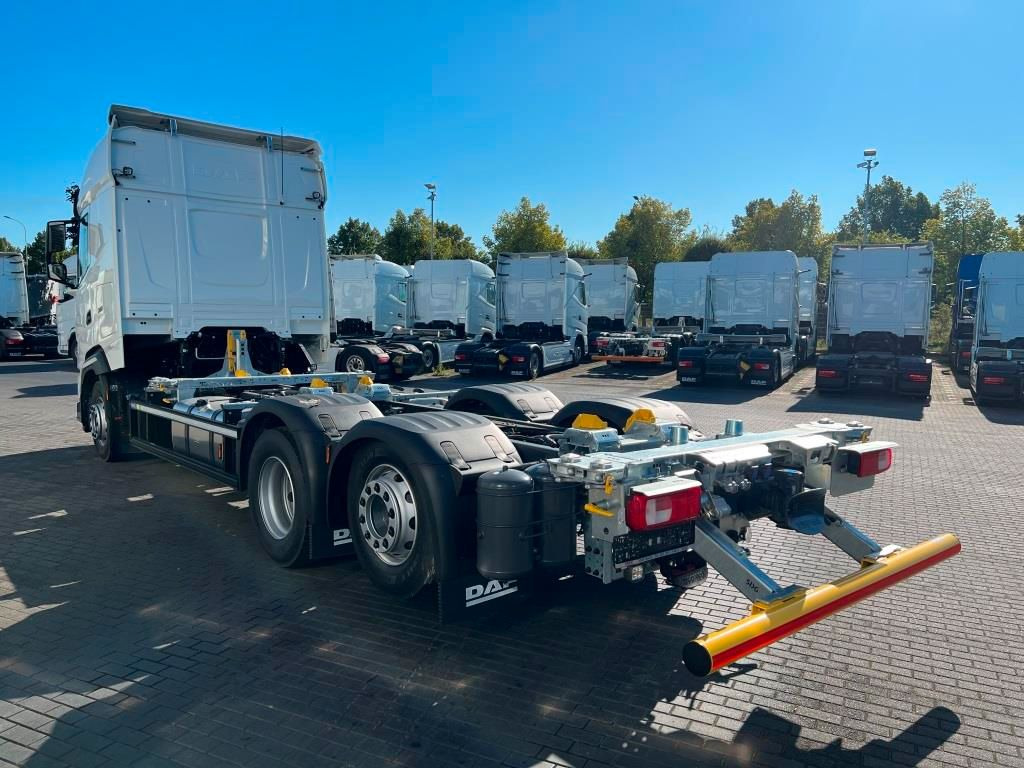 DAF XG 480 FAN SDG Multi Standk Intarder MODELL 2025 - Kamion za prevoz kontejnera/ Kamion sa promenjivim sandukom: slika 3 DAF XG 480 FAN SDG Multi Standk Intarder MODELL 2025 - Kamion za prevoz kontejnera/ Kamion sa promenjivim sandukom: slika 3