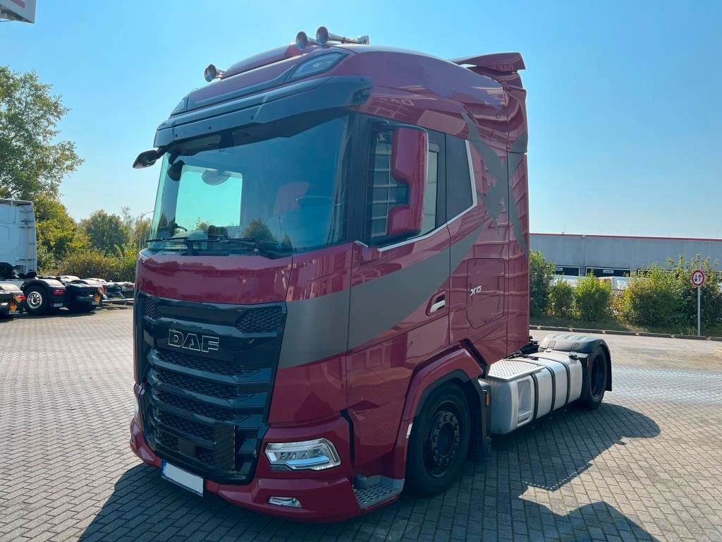 DAF XG 480 FT Low Deck Retarder Standklima 2xTank - Tegljač: slika 2 DAF XG 480 FT Low Deck Retarder Standklima 2xTank - Tegljač: slika 2