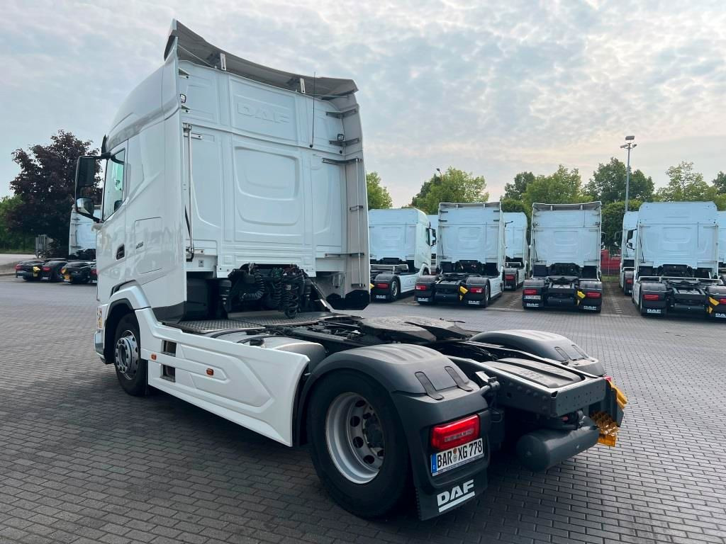 DAF XG 480 FT TraXon ZF-Intarder 2x Tank 1.195 Liter - Tegljač: slika 3 DAF XG 480 FT TraXon ZF-Intarder 2x Tank 1.195 Liter - Tegljač: slika 3