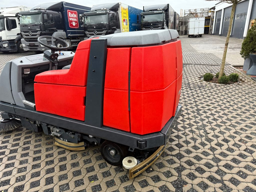 Hakomatic B1100 Kehr- Nass- Scheuersaugmaschine - Mašina za pranje podova: slika 3 Hakomatic B1100 Kehr- Nass- Scheuersaugmaschine - Mašina za pranje podova: slika 3