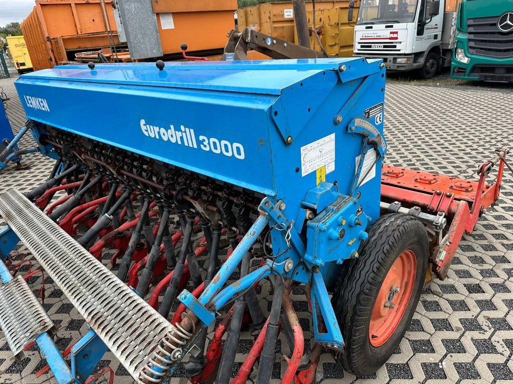 Lemken EURO 300/25 Eurodrill 3000 Güttler-breviglieri - Kombinovana mašina za setvu: slika 5 Lemken EURO 300/25 Eurodrill 3000 Güttler-breviglieri - Kombinovana mašina za setvu: slika 5