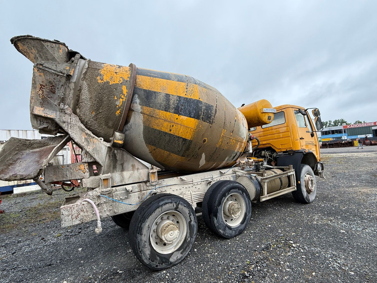 Mercedes-Benz 2225 - 6X4 - Mikser za beton: slika 2 Mercedes-Benz 2225 - 6X4 - Mikser za beton: slika 2