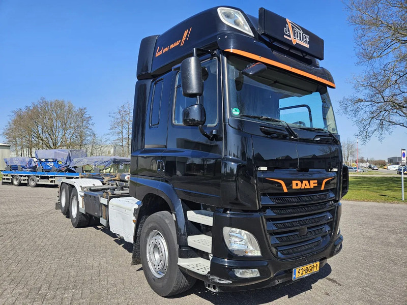 DAF CF 460 6X2 | 10 tyres | Hyva 22.57.S | Euro 6 | Retarder - Kamion sa hidrauličnom kukom: slika 2 DAF CF 460 6X2 | 10 tyres | Hyva 22.57.S | Euro 6 | Retarder - Kamion sa hidrauličnom kukom: slika 2