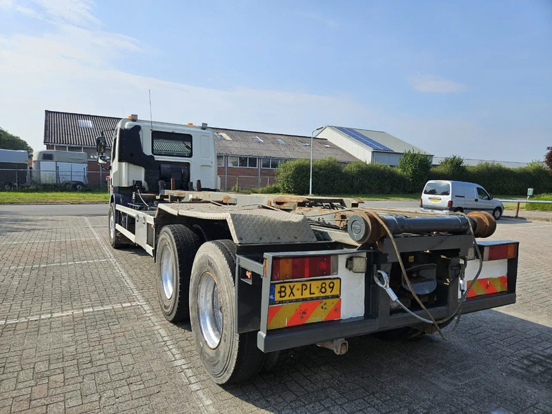 DAF CF 85 360 Manual 10 Tyres - Kamion sa golom šasijom i zatvorenom kabinom: slika 4 DAF CF 85 360 Manual 10 Tyres - Kamion sa golom šasijom i zatvorenom kabinom: slika 4