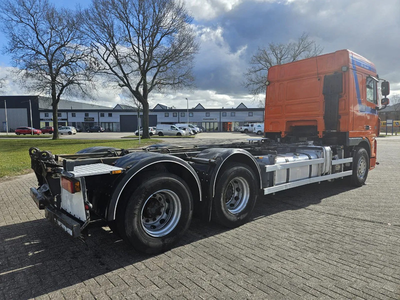 DAF XF 105 410 | 6X2 | Manual | Euro 5 | 10 Tyres - Kamion sa golom šasijom i zatvorenom kabinom: slika 4 DAF XF 105 410 | 6X2 | Manual | Euro 5 | 10 Tyres - Kamion sa golom šasijom i zatvorenom kabinom: slika 4