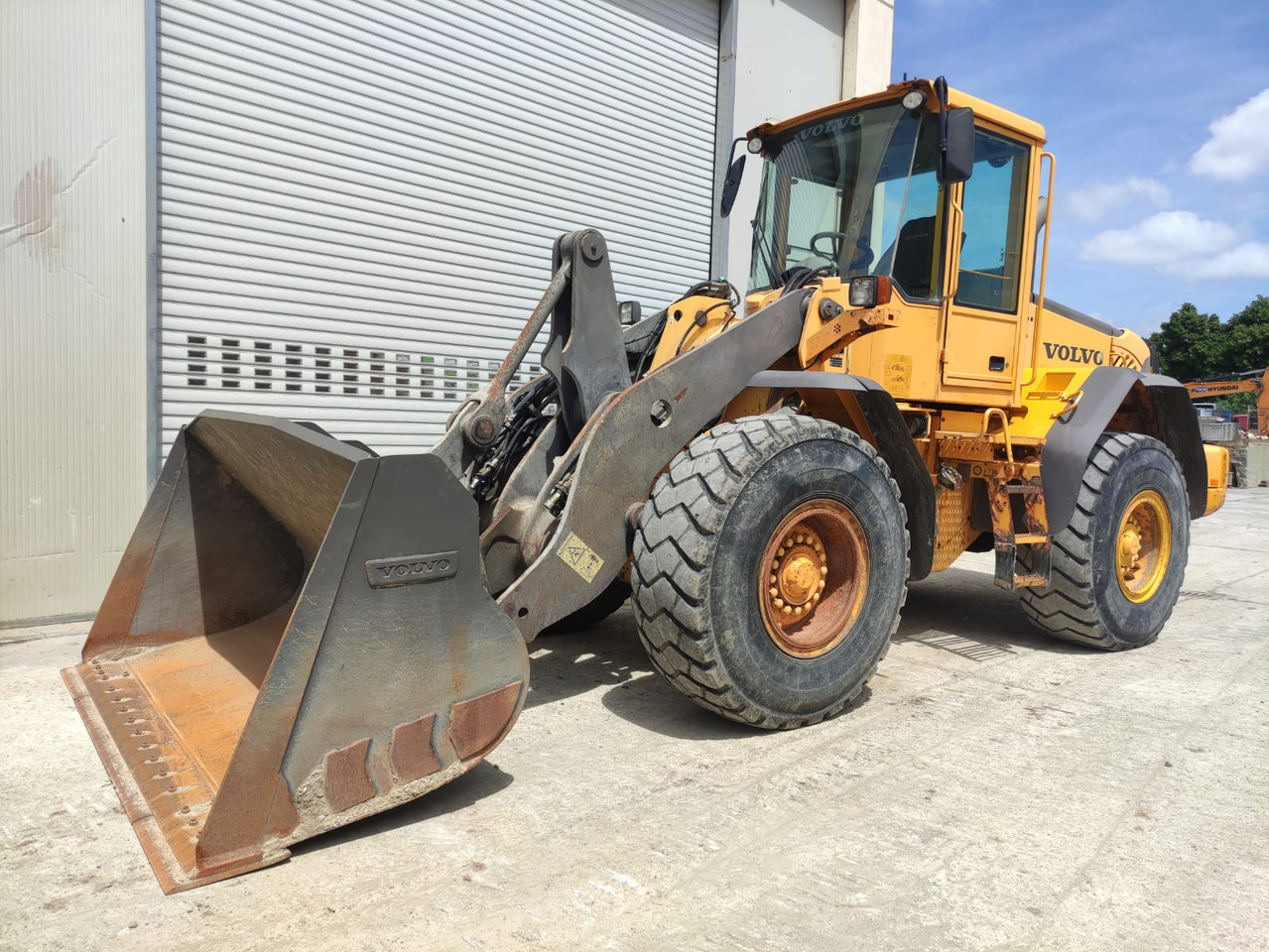 VOLVO L90E - Utovarivač točkaš: slika 1 VOLVO L90E - Utovarivač točkaš: slika 1