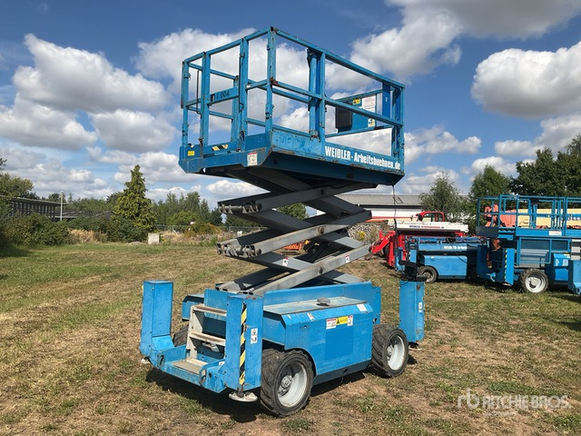 2007 Genie GS2668RT 4x4 Diesel Scissor Lift - Lift u obliku makaza: slika 1 2007 Genie GS2668RT 4x4 Diesel Scissor Lift - Lift u obliku makaza: slika 1