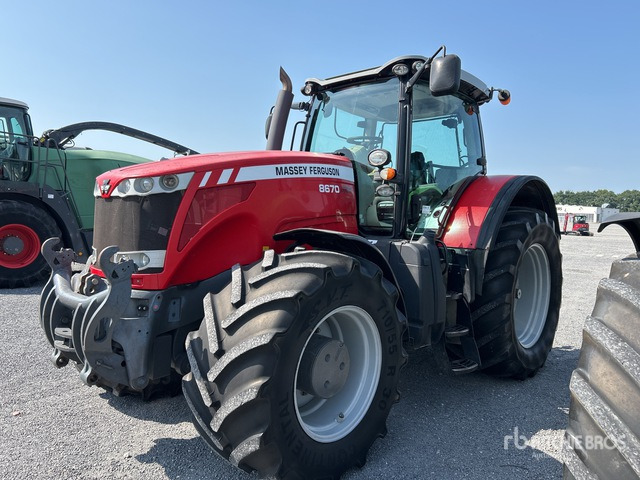2010 Massey Ferguson 8670 Dyna-VT 4WD Tractor - Traktor: slika 2 2010 Massey Ferguson 8670 Dyna-VT 4WD Tractor - Traktor: slika 2