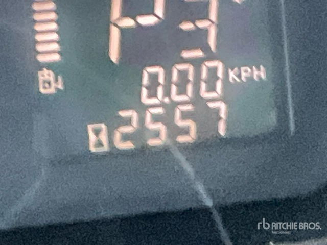 2012 Challenger Terra Gator 8333 3 WD Liquid Manure Spreader - Rasipač prirodnog đubirva: slika 3 2012 Challenger Terra Gator 8333 3 WD Liquid Manure Spreader - Rasipač prirodnog đubirva: slika 3