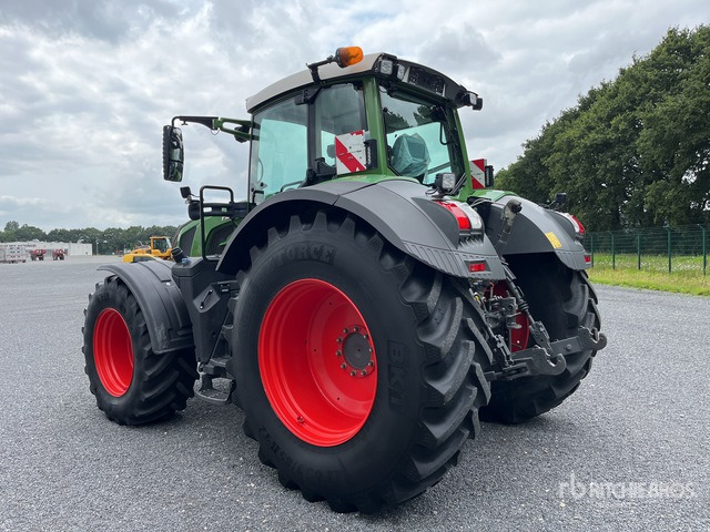 2020 Fendt 824 Vario Profi Plus 4WD Tractor - Traktor: slika 3 2020 Fendt 824 Vario Profi Plus 4WD Tractor - Traktor: slika 3