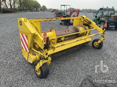 JOHN DEERE 630A - Prednji deo kombajna: slika 4 JOHN DEERE 630A - Prednji deo kombajna: slika 4