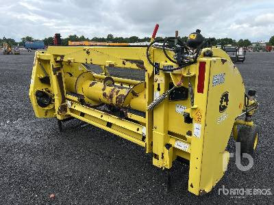 JOHN DEERE 630C - Prednji deo kombajna: slika 3 JOHN DEERE 630C - Prednji deo kombajna: slika 3