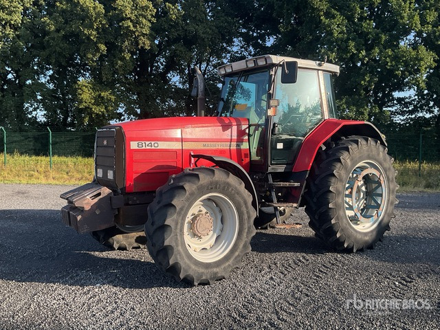 Massey Ferguson 8140 4WD Tractor - Traktor: slika 1 Massey Ferguson 8140 4WD Tractor - Traktor: slika 1