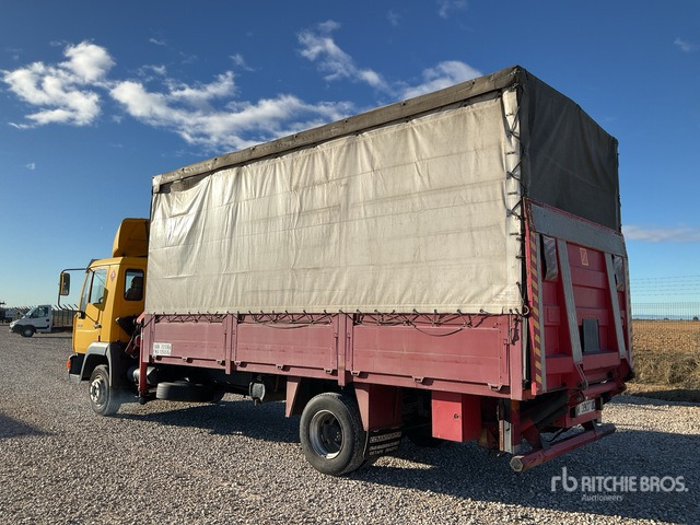 1996 MAN 10.223 1996 Palfinger PK7000 2960 kg K ... Flatbed Truck with Crane - Kamion sa tovarnim sandukom, Kamion sa dizalicom: slika 3 1996 MAN 10.223 1996 Palfinger PK7000 2960 kg K ... Flatbed Truck with Crane - Kamion sa tovarnim sandukom, Kamion sa dizalicom: slika 3