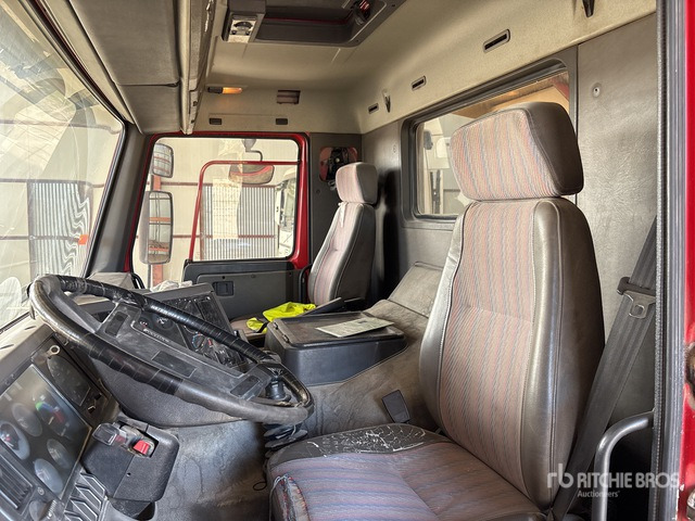 1998 Volvo FL10 360 6x4 T/A Dump Truck - Istovarivač: slika 4 1998 Volvo FL10 360 6x4 T/A Dump Truck - Istovarivač: slika 4