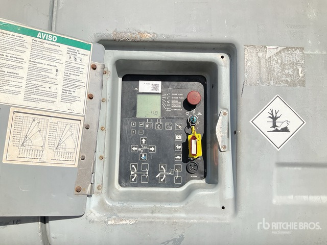 2000 Genie S125 4WD Diesel Telescopic Boom Lift - Teleskopska platforma: slika 5 2000 Genie S125 4WD Diesel Telescopic Boom Lift - Teleskopska platforma: slika 5