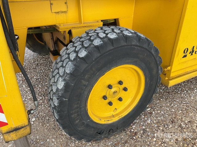 2000 Liftlux SL205-25D 4x4 4WDS/P Scissor Lift - Lift u obliku makaza: slika 5 2000 Liftlux SL205-25D 4x4 4WDS/P Scissor Lift - Lift u obliku makaza: slika 5