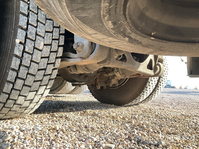 2002 Scania P 94G56X2NA300 6x2 Flatbed Truck - Kamion sa tovarnim sandukom: slika 4 2002 Scania P 94G56X2NA300 6x2 Flatbed Truck - Kamion sa tovarnim sandukom: slika 4