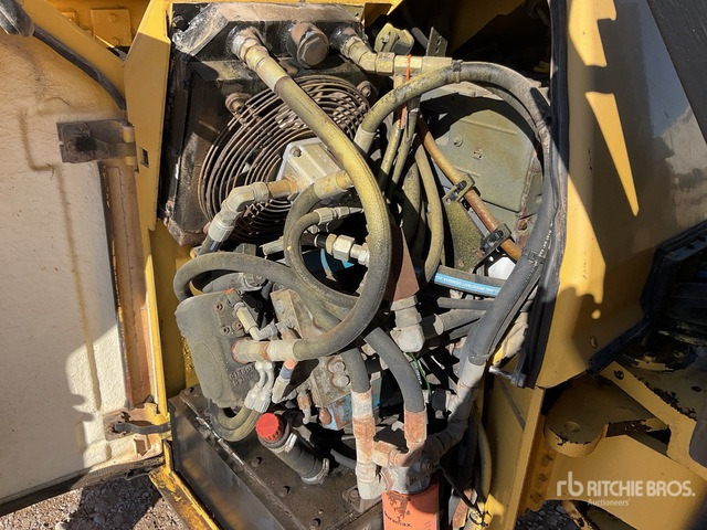 2004 Dynapac CC222 / Double Drum Roller - Valjak za puteve: slika 5 2004 Dynapac CC222 / Double Drum Roller - Valjak za puteve: slika 5