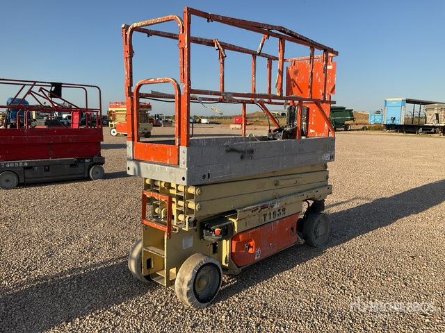 2004 JLG 2030ES Electric (Inoperable) Scissor Lift - Lift u obliku makaza: slika 4 2004 JLG 2030ES Electric (Inoperable) Scissor Lift - Lift u obliku makaza: slika 4