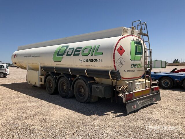 2004 ROS ROCA SC3 Tri/A Tanker Trailer - Poluprikolica cisterna: slika 2 2004 ROS ROCA SC3 Tri/A Tanker Trailer - Poluprikolica cisterna: slika 2