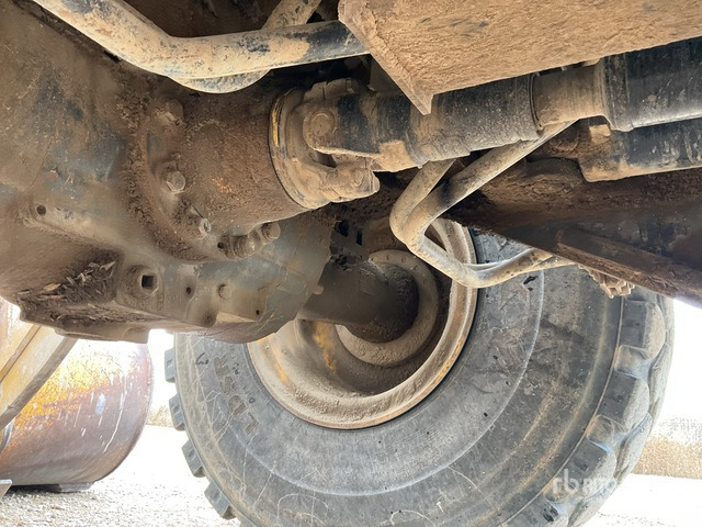 2005 Komatsu WA380-5H Wheel Loader - Utovarivač točkaš: slika 5 2005 Komatsu WA380-5H Wheel Loader - Utovarivač točkaš: slika 5