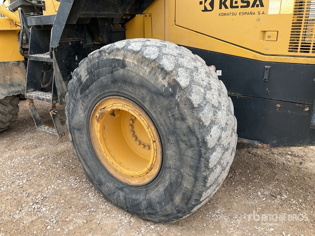 2005 Komatsu WA380-5H Wheel Loader - Utovarivač točkaš: slika 4 2005 Komatsu WA380-5H Wheel Loader - Utovarivač točkaš: slika 4