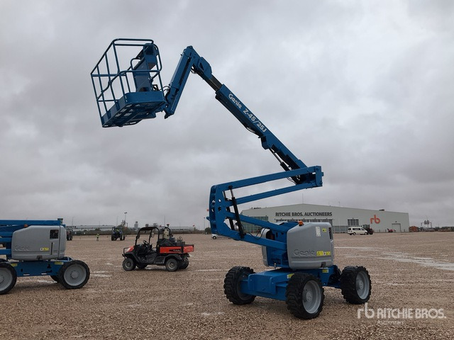 2013 Genie Z45/25J 4WD Diesel Articulating Boom Lift - Zglobna platforma: slika 3 2013 Genie Z45/25J 4WD Diesel Articulating Boom Lift - Zglobna platforma: slika 3